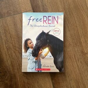 Scholastic Free Rein: The Steeplechase Secret - Blue and Black Cover